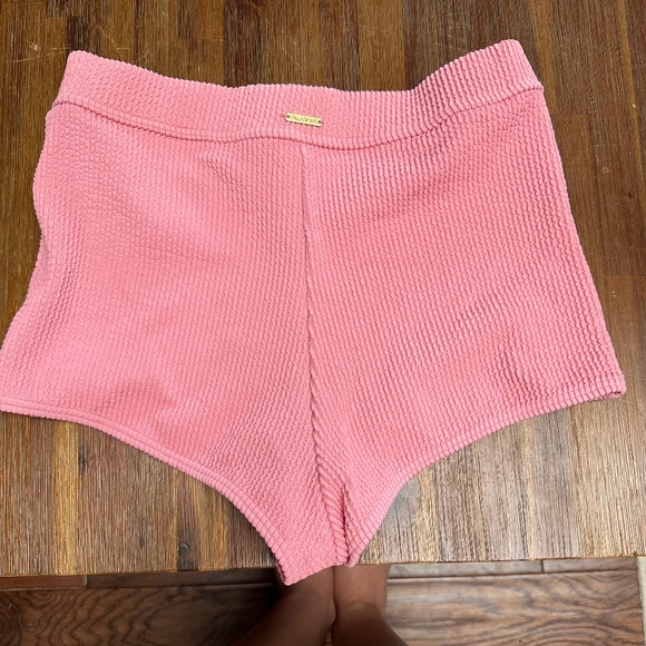 Billabong Pink Crinkle Swim Shorts - Picture 2 of 2